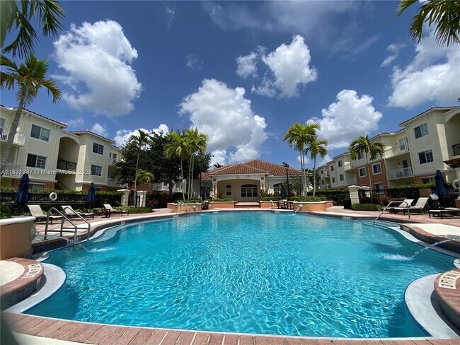 Building Photo - 9825 Baywinds Blvd