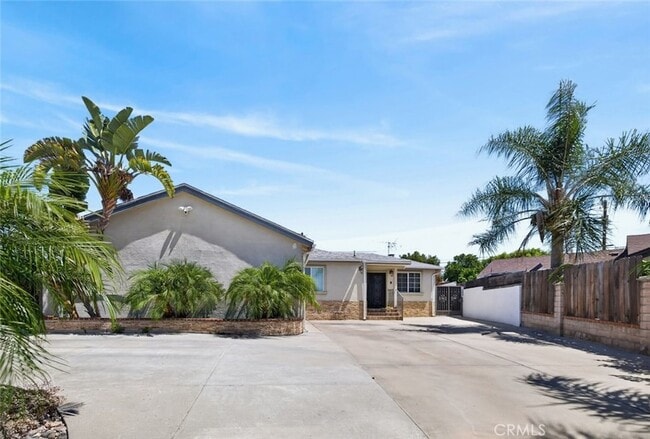 Building Photo - 14827 Dearborn St