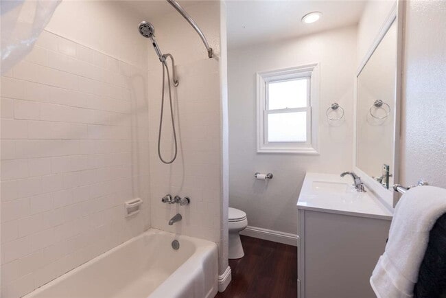 Building Photo - 2157 Rural Ln