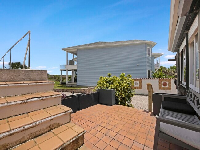 Building Photo - 5084 Atlantic View