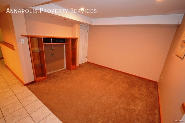 Building Photo - 7 Woodbent Dr