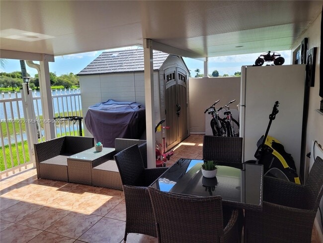 Building Photo - 4919 SW 139th Ct