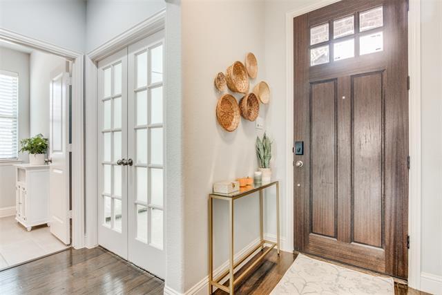 Building Photo - 1201 Skyflower Ln