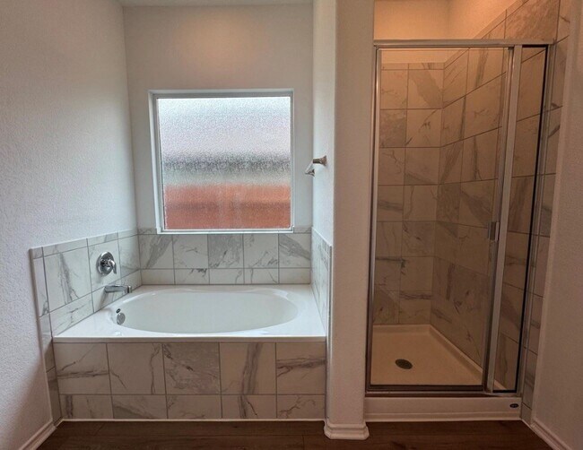 Building Photo - 208 Otter Rd