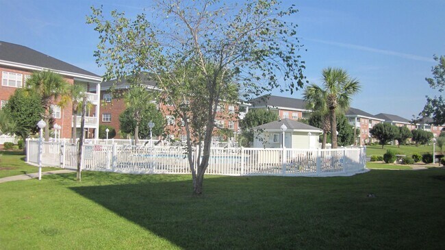 Building Photo - 3923 Gladiola Ct