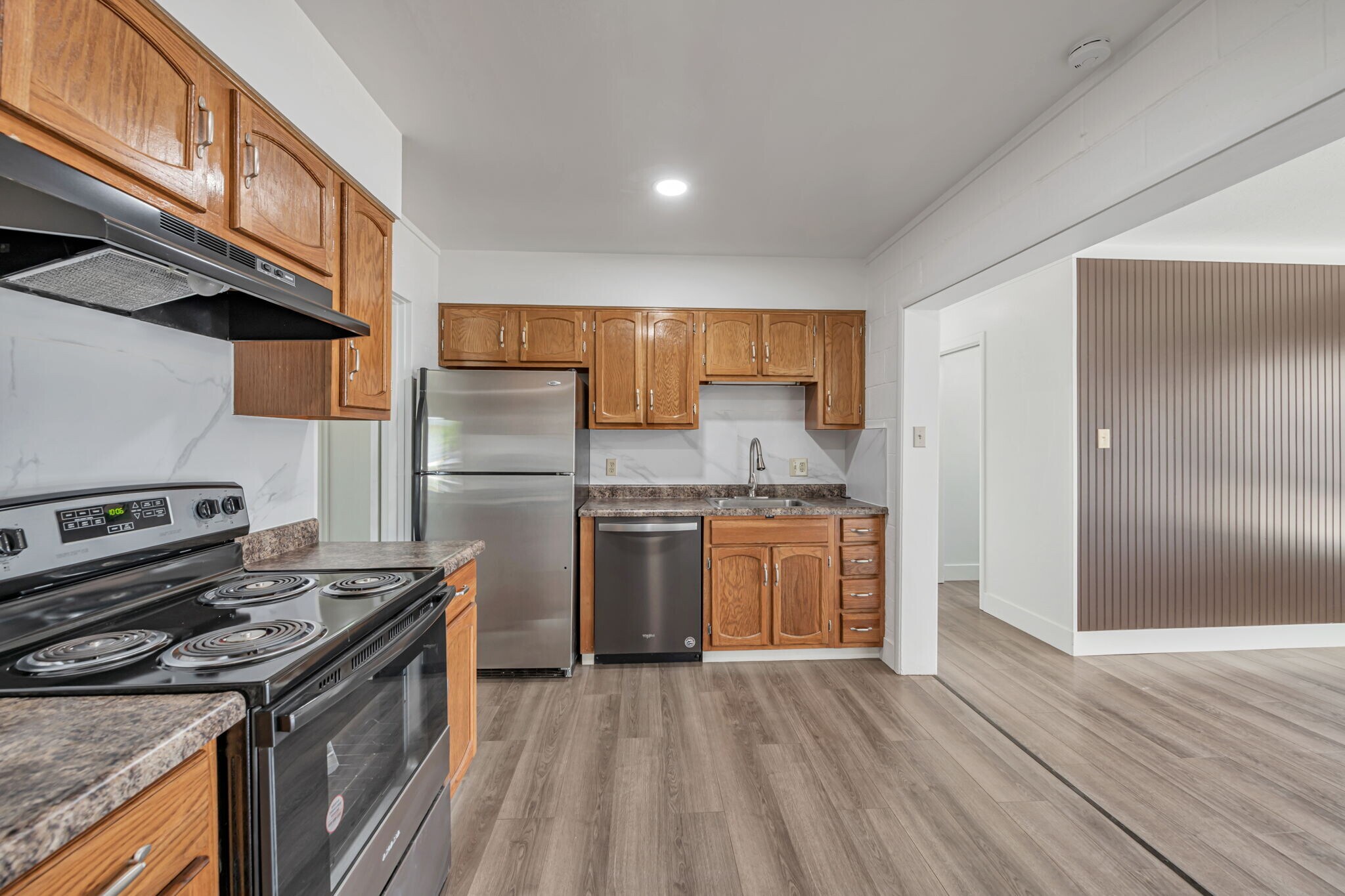 Building Photo - 5400 Valletta Way