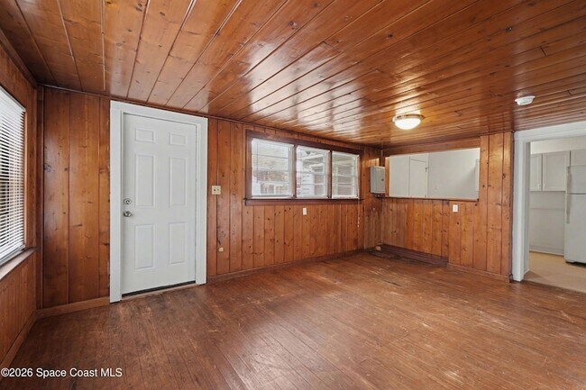 Building Photo - 1708 Pine St