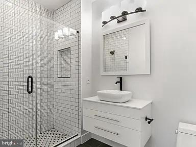 Building Photo - 1868 Frankford Ave