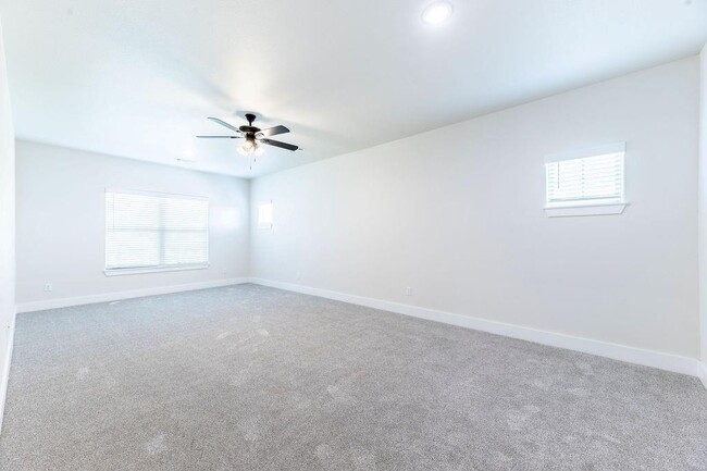 Building Photo - 714 King Arthur Dr