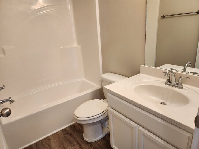 Building Photo - 2853 Vly Farms Dr