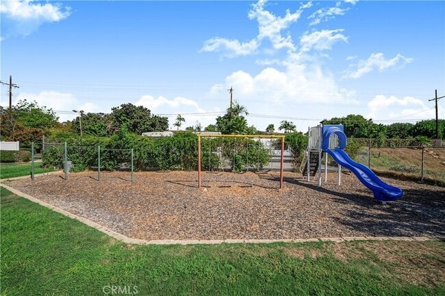 Building Photo - 8249 Haseltine Green