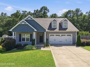 Building Photo - 233 Forester Dr