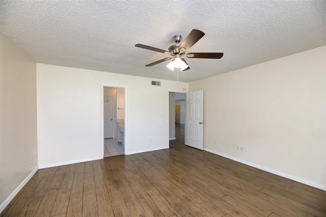 Building Photo - 1410 Brookside Dr