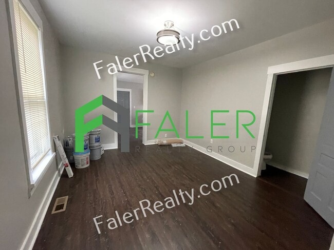 Building Photo - Beautiful South Park Home