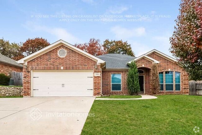 Building Photo - 2218 Summer Brook Dr