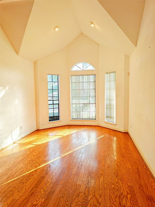 Building Photo - 3446 Mimosa Way