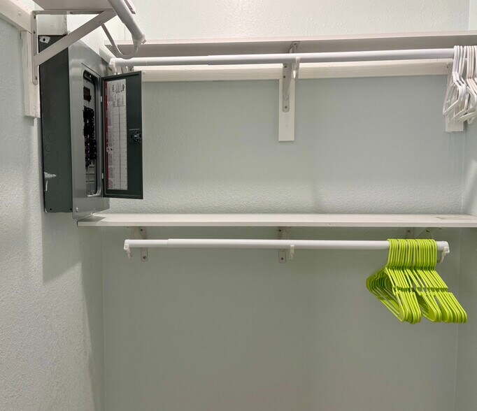 Building Photo - 107 176th Ter W