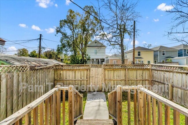 Building Photo - 513 E 33rd St