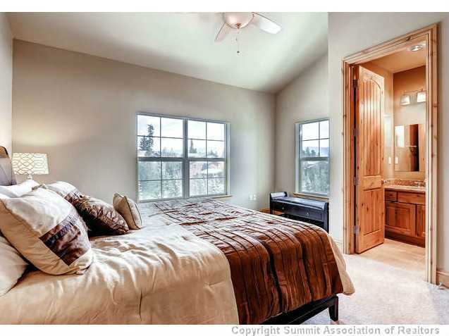 Building Photo - Main Street Frisco! Granite and Stainless! Dogs negotiable!