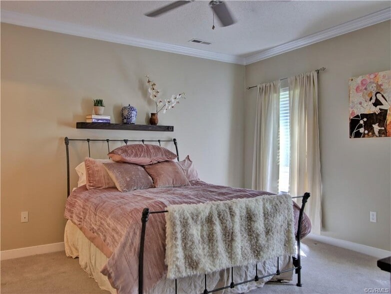 Building Photo - 4706 Twin Hickory Lake Dr