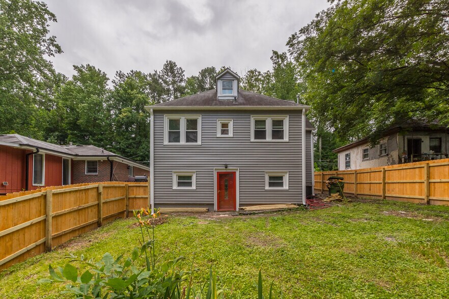 Building Photo - 1393 Westview Dr SW