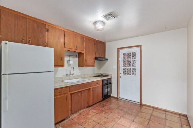 Building Photo - 7153 N 57th Dr