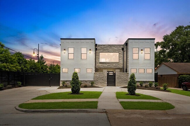 Primary Photo - 10070 Cedardale Dr