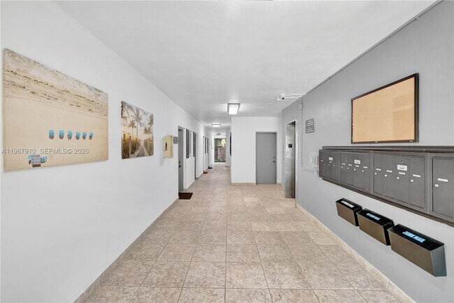 Building Photo - 1939 Jefferson St