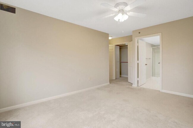 Building Photo - 2151 Jamieson Ave