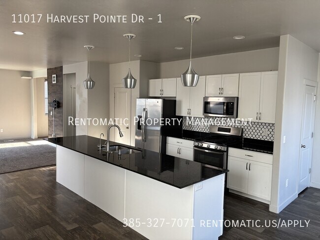 Building Photo - 11017 Harvest Pointe Dr