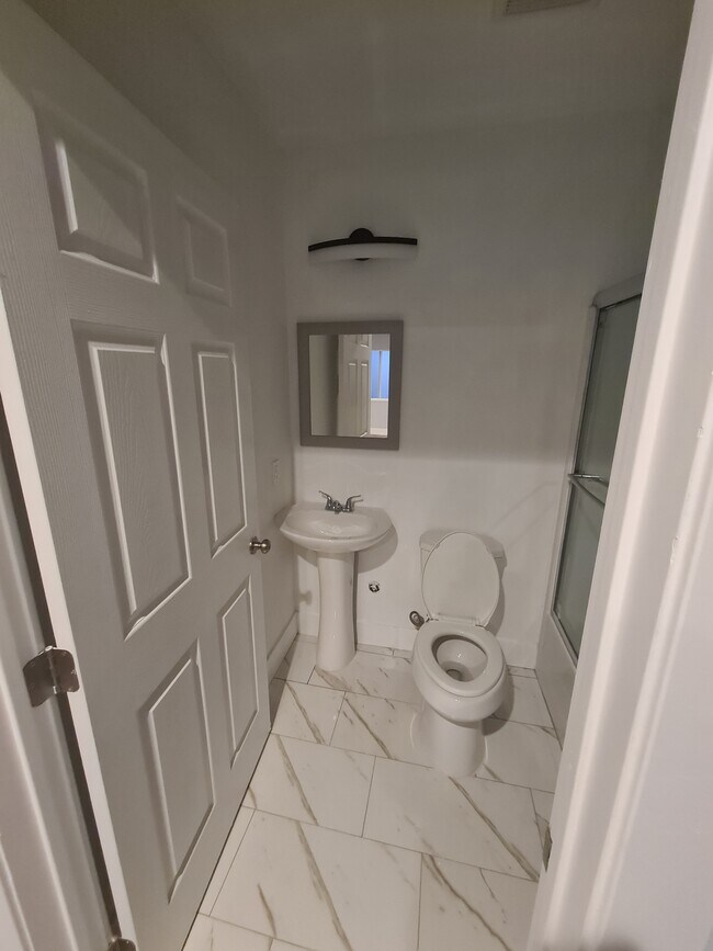 Bathroom - 13108 Mercer St
