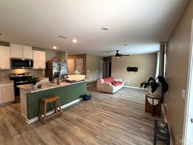 Building Photo - 1719 Paisleigh Dr