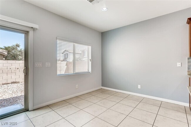 Building Photo - 6828 Majestic Palm Dr