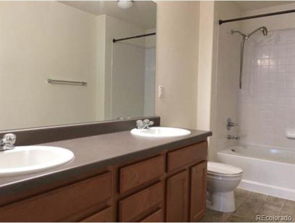 Building Photo - 14300 Waterside Ln