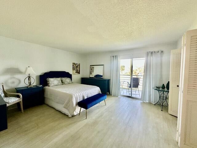 Building Photo - 2070 Cornwall D