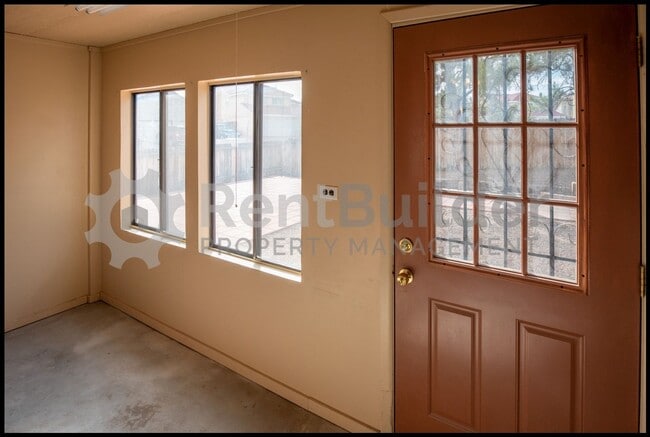 Building Photo - CALL US TODAY AT (505) 808-6467 TO SCHEDULE A CONVENIENT SHOWING
