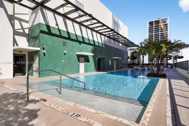 Building Photo - 11 NE 6th St