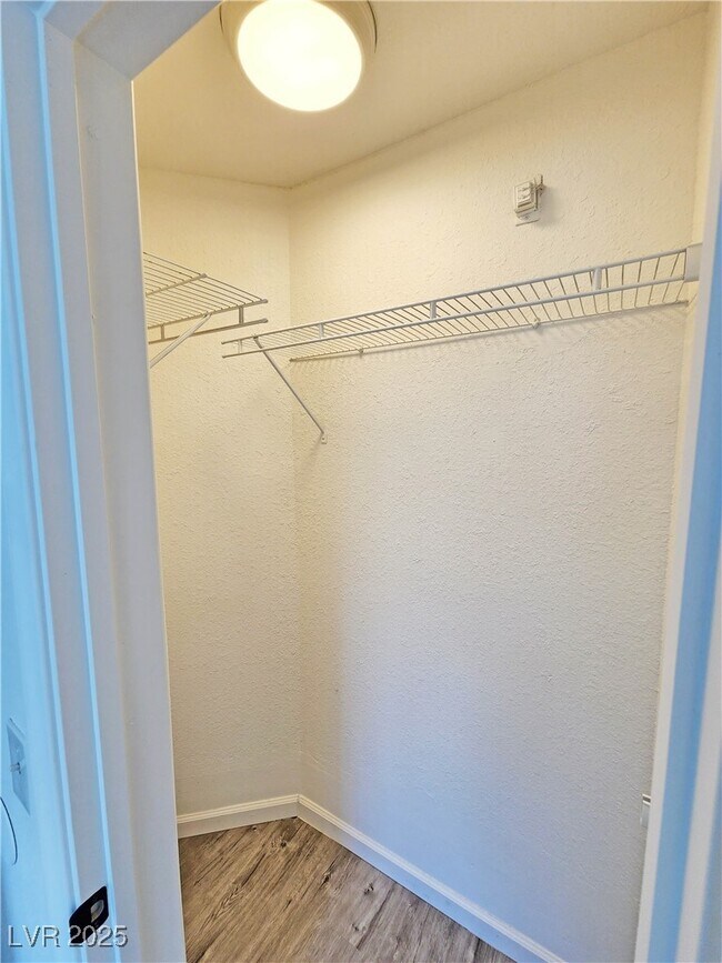 Building Photo - 1821 Pershing Ave