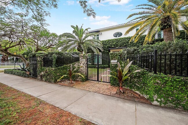 Building Photo - 1898 S Miami Ave