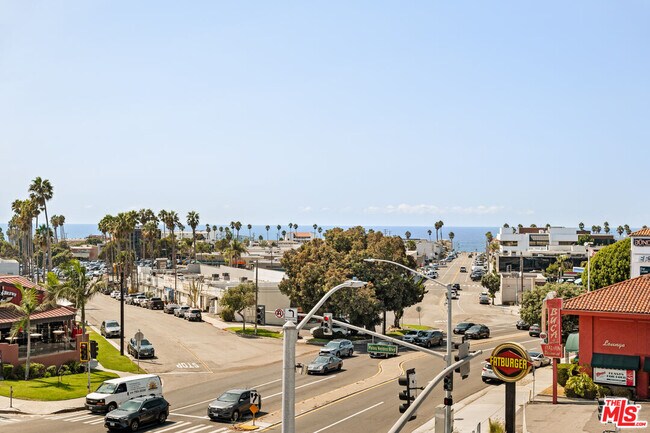 Building Photo - 1700 S Pacific Coast Hwy
