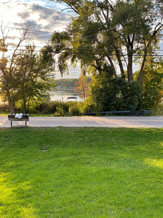 Building Photo - 3156 Westedge Blvd