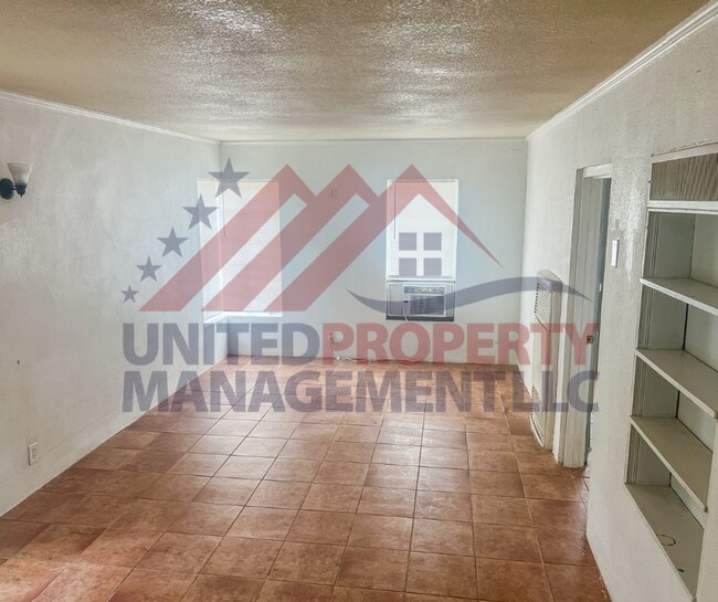 Building Photo - 207 N Alameda St