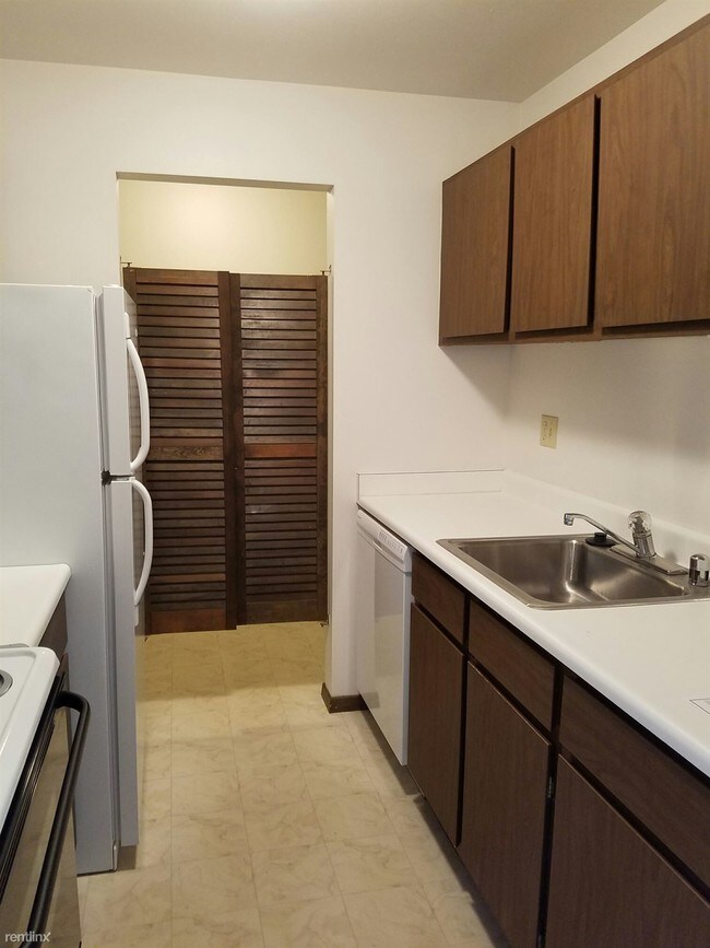 Building Photo - 6510 W English Meadows Dr