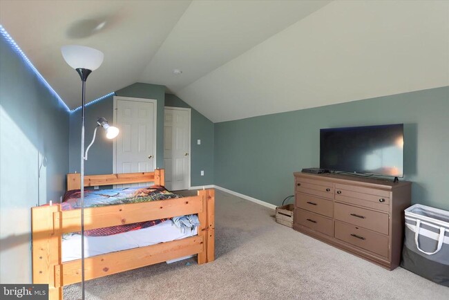 Building Photo - 158 McIntosh Ln