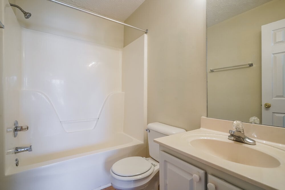 Building Photo - 305 Indian Park Dr