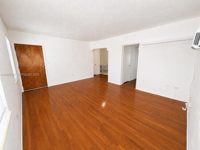 Building Photo - 7407 Byron Ave