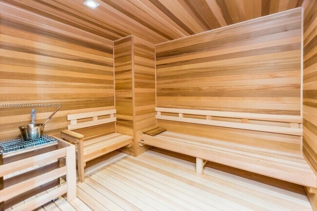 Building Photo - 300 Sunny Isles Blvd