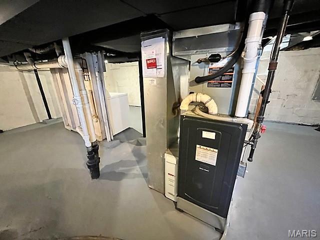 Building Photo - 7148 Kensington Ave