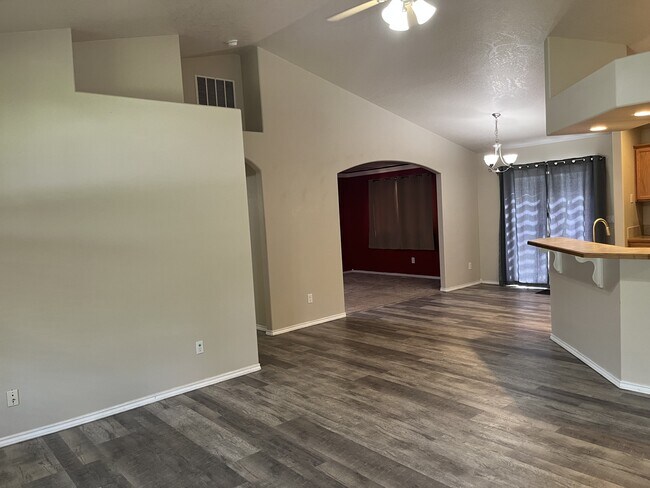 Building Photo - 16935 N Denemere Loop
