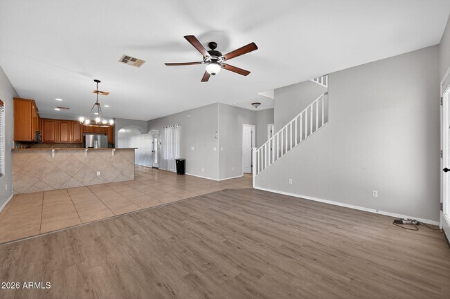 Building Photo - 939 E Sourwood Dr